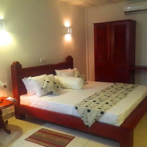 7 Deluxe Double Rooms