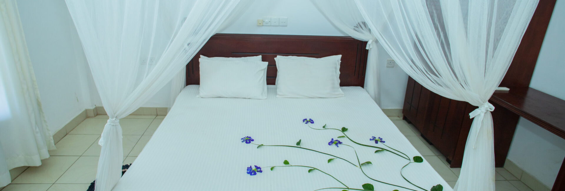 7 Deluxe Double Rooms