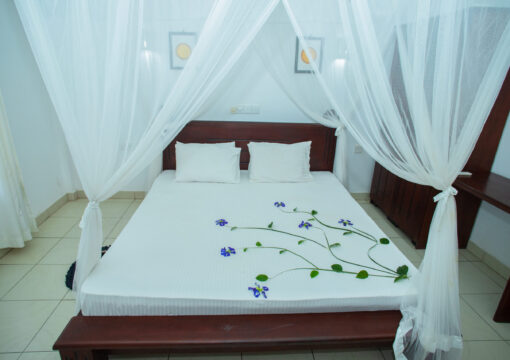 7 Deluxe Double Rooms